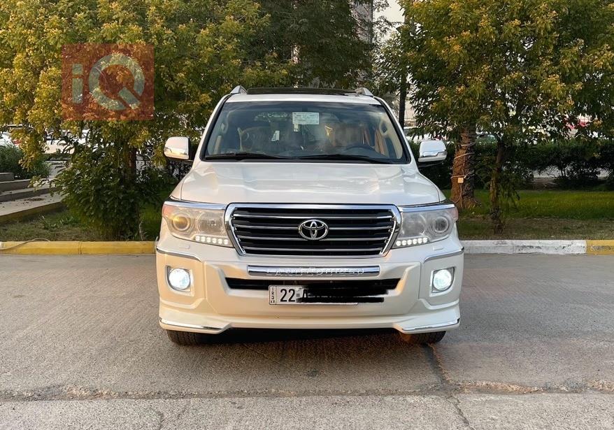 تويوتا لاندكروزر